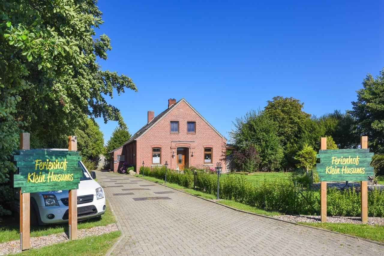 Ferienwohnungen Auf Dem Ferienhof Klein Husums Werdum Exterior foto